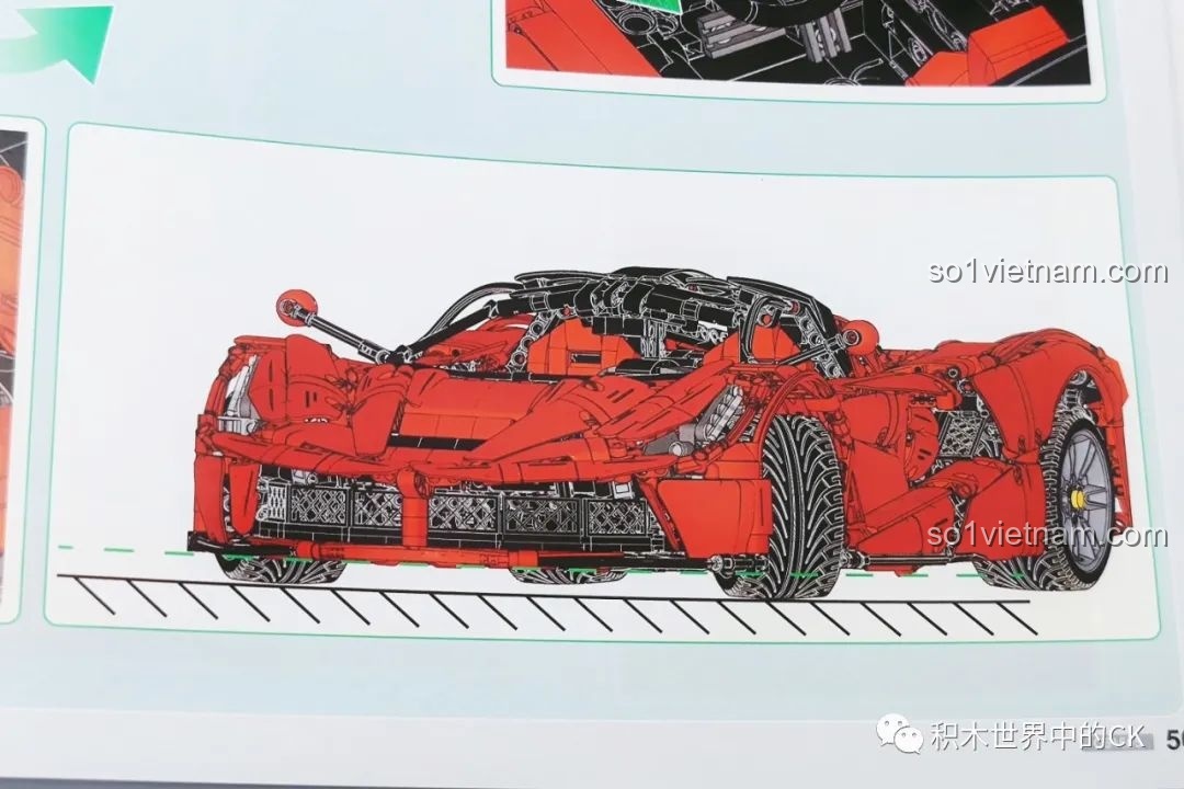 Chi tiết động cơ của bộ lắp ráp CaDA C61505 Ferrari Laferrari, được mô phỏng rất chân thực.