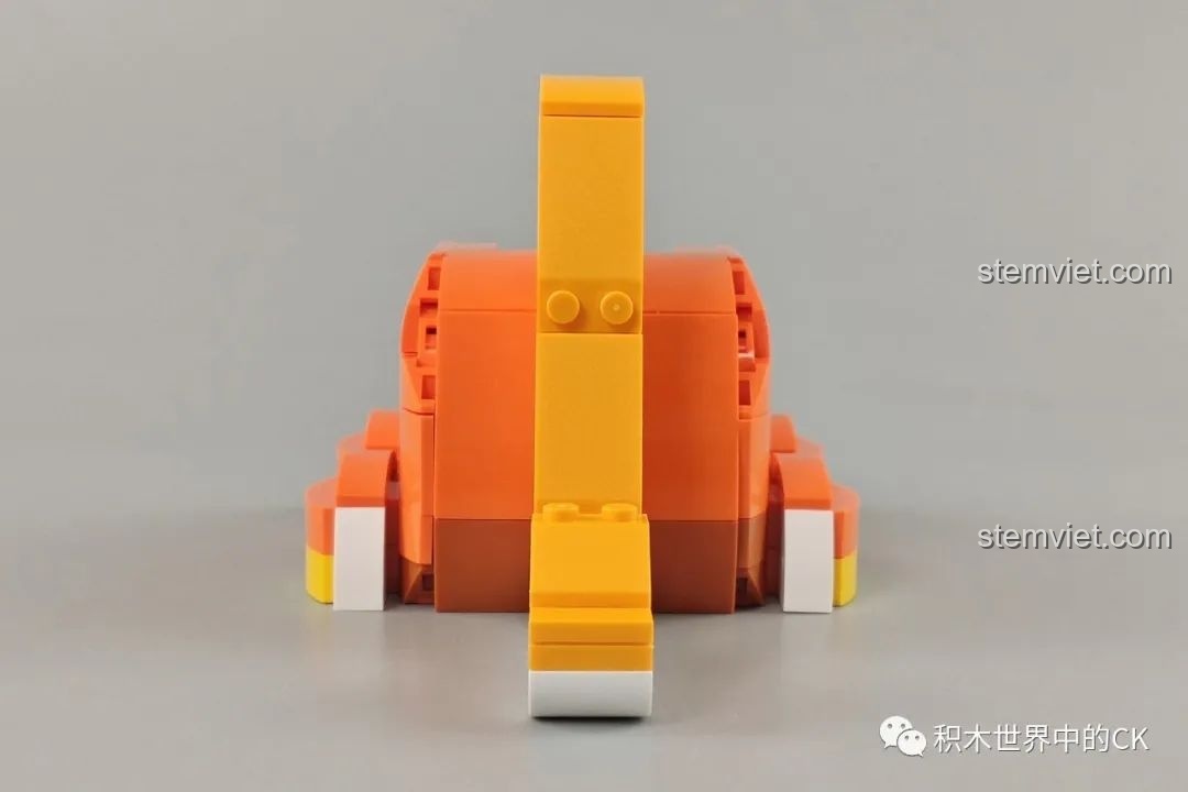 Cận cảnh khe cắm bút và điện thoại của khủng long cổ dài đa năng JAKI Fun Desk