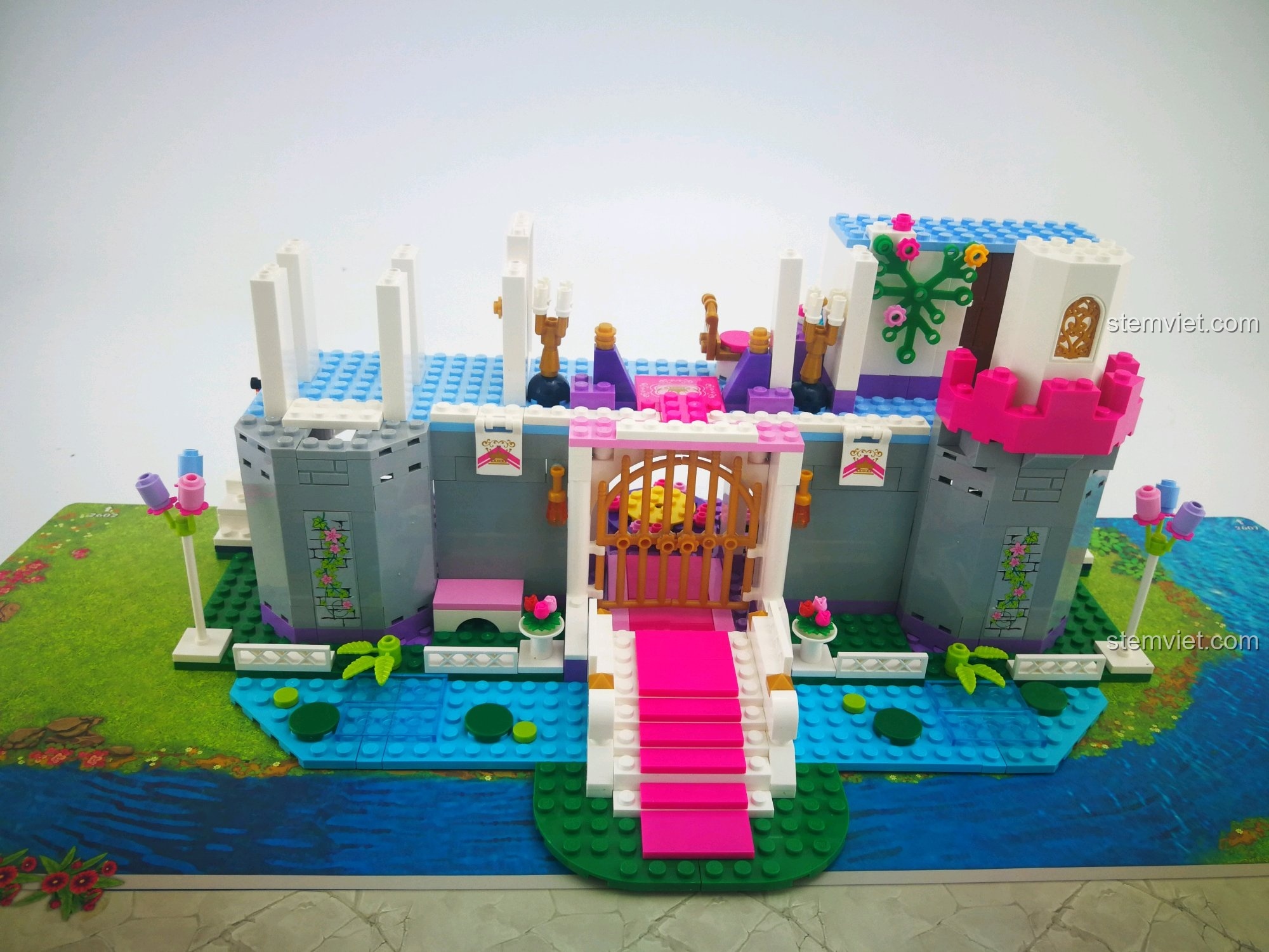 Khu vực bên sông lâu đài Enlighten 2612