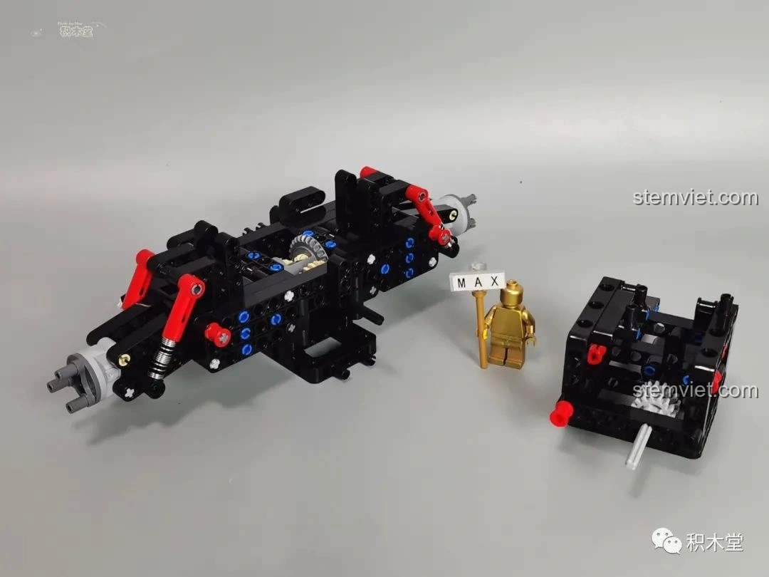 Khung gầm của bộ Feifan F10002 Lamborghini Aventador SVJ Roadster đang được lắp ráp, thể hiện cấu trúc phức tạp.