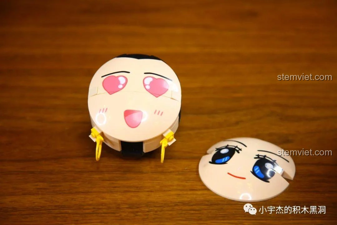 Khuôn mặt với biểu cảm mắt trái tim của mô hình Boa Hancock KBOX 10303, thể hiện sự si mê.