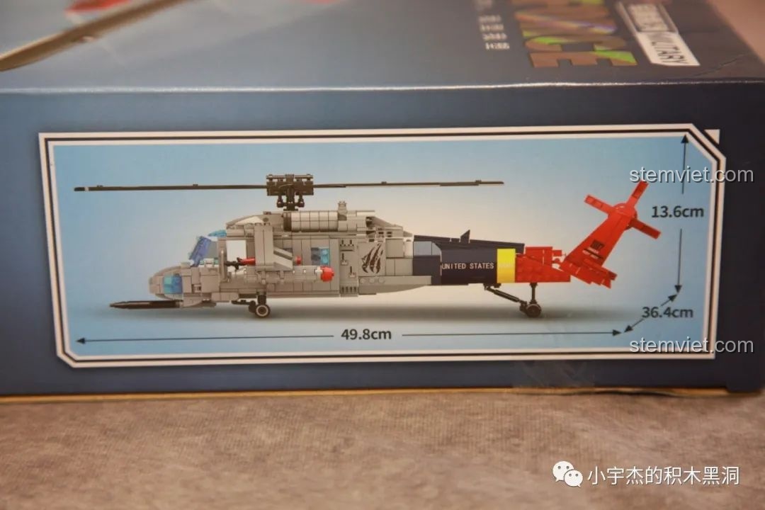 Thông số kích thước chi tiết của mô hình máy bay trực thăng quân sự WOMA C0897 sau khi lắp ráp hoàn chỉnh.