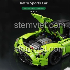 Chi tiết động cơ mô hình xe Mercedes-AMG GT R màu xanh lá KIYUI 10089