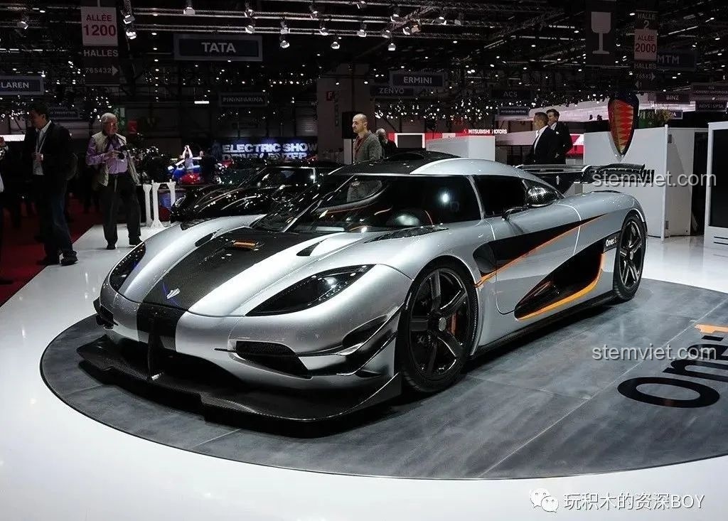 Hình ảnh siêu xe Koenigsegg One:1 thật tại triển lãm, nguồn cảm hứng cho bộ lắp ráp SY 8607.