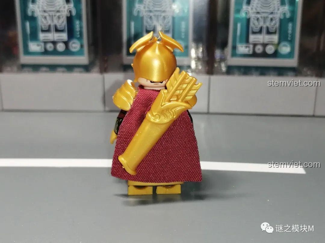 Minifigure Tinh Linh KORUIT KT1050, đồ chơi xếp hình Chiến Binh Tinh Linh, giáp bạc mặt sau.