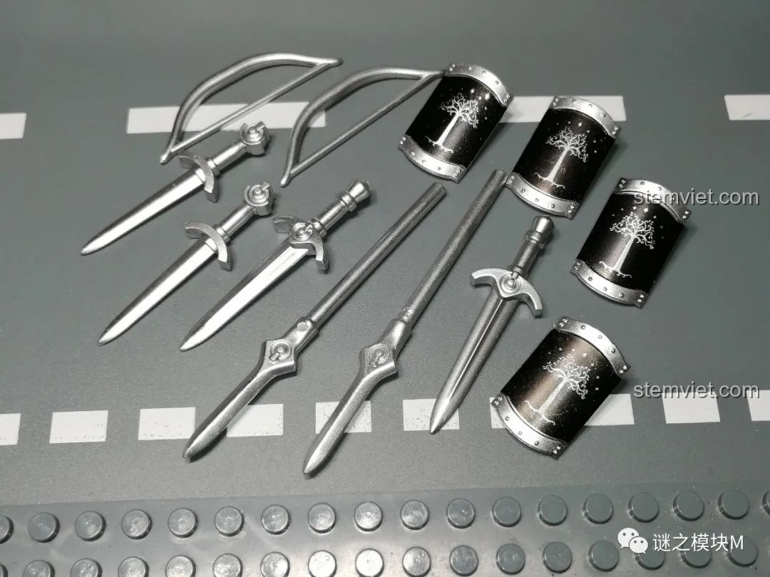 Minifigure Hiệp sĩ Thiên Nga Dol Amroth Koruit KT1051 cầm búa chiến và khiên, chi tiết giáp bạc.