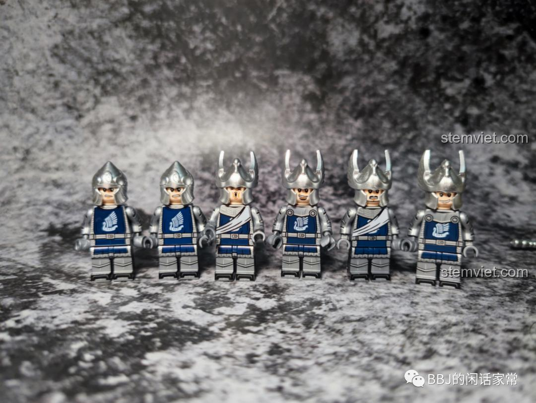 Chi tiết in ấn mặt bên minifigure Kỵ Sĩ Thiên Nga Dol Amroth KORUIT KT1051 kiểu C, set đồ chơi giá tốt.