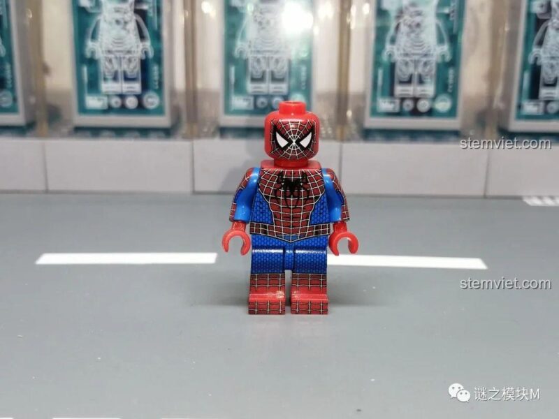 Mô Hình Spider-Man (Black and Gold Suit) và Phụ kiện - KORUIT KT1055
