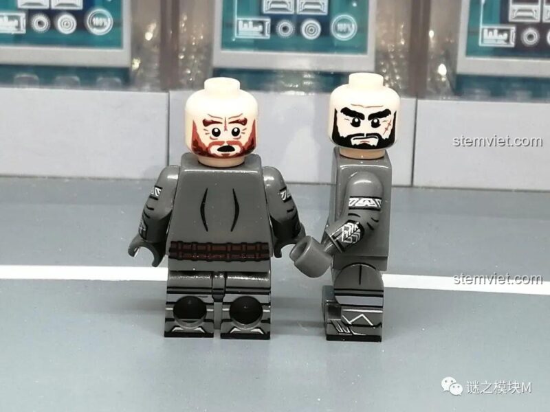 Minifigure Dwarf Warrior KORUIT XP-411 với vũ khí và giáp