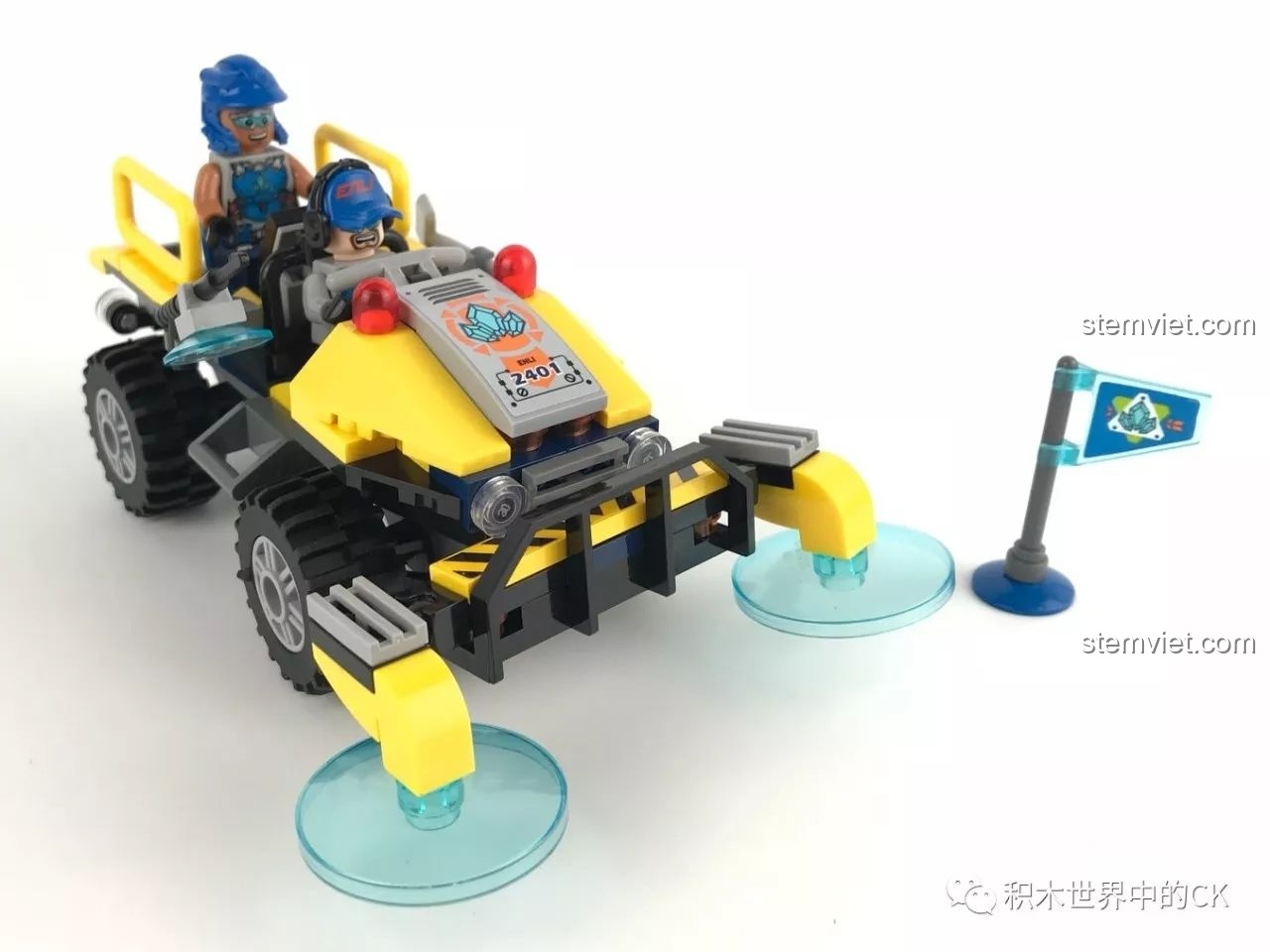 Xe Sona Explorer 2401 và hai minifigure Gary, Leo, bộ lắp ghép Xe Thăm Dò Tinh Thể Kyanite Squad.