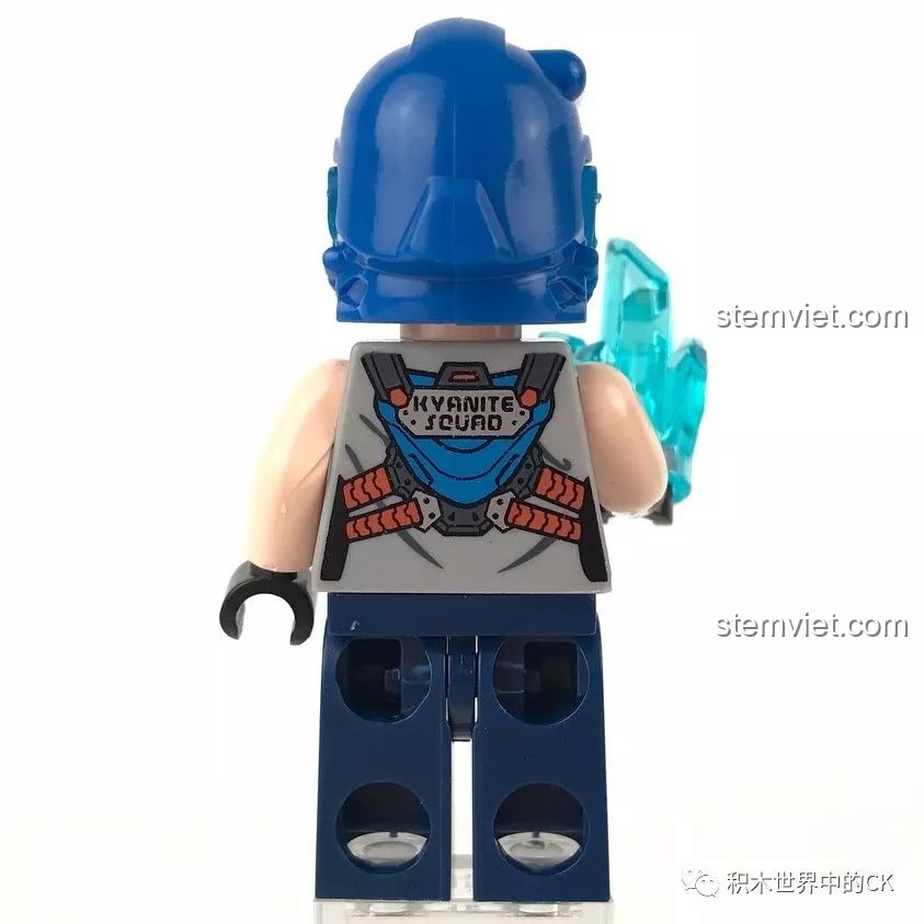 Góc nhìn phía trước xe Rock Sweeper 2404, bộ lắp ghép Xe Quét Đá Kyanite Squad.