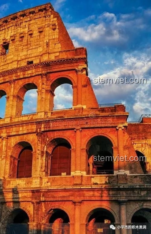 Tấm đế màu xám của mô hình WANGE 5225 Đấu trường Colosseum La Mã, được lắp ráp ở bước cuối cùng.