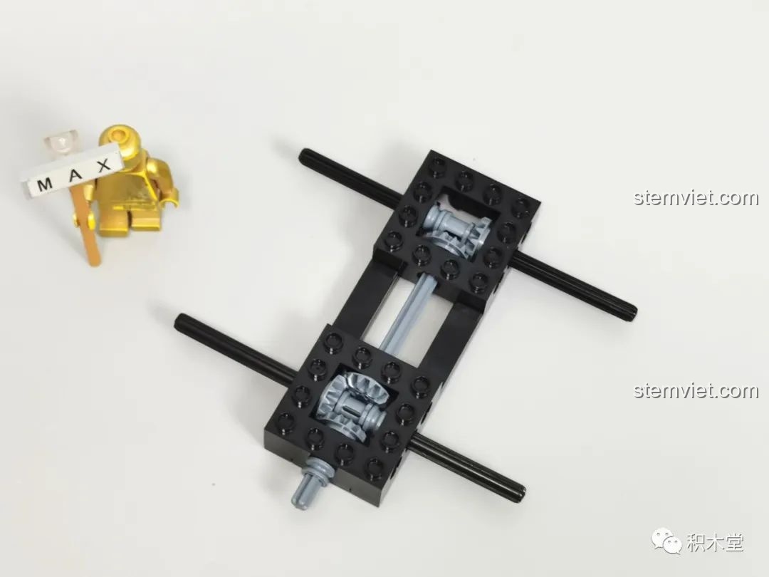 Quá trình lắp ráp bộ vi sai độc đáo của Xe Tải Tên Lửa M983 628014 sử dụng gạch khung 4x4.