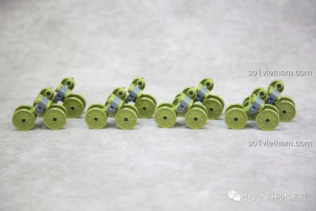 Các cụm bánh xe chịu tải của hệ thống treo xe tăng T28 đang được lắp ráp.