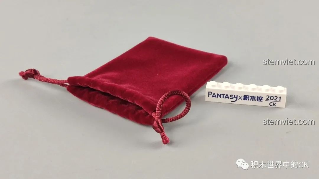 Phần đế của bộ Bồn Tụ Bảo Phú Quý Pantasy 18003 đã hoàn chỉnh, sẵn sàng cho các chi tiết chính.