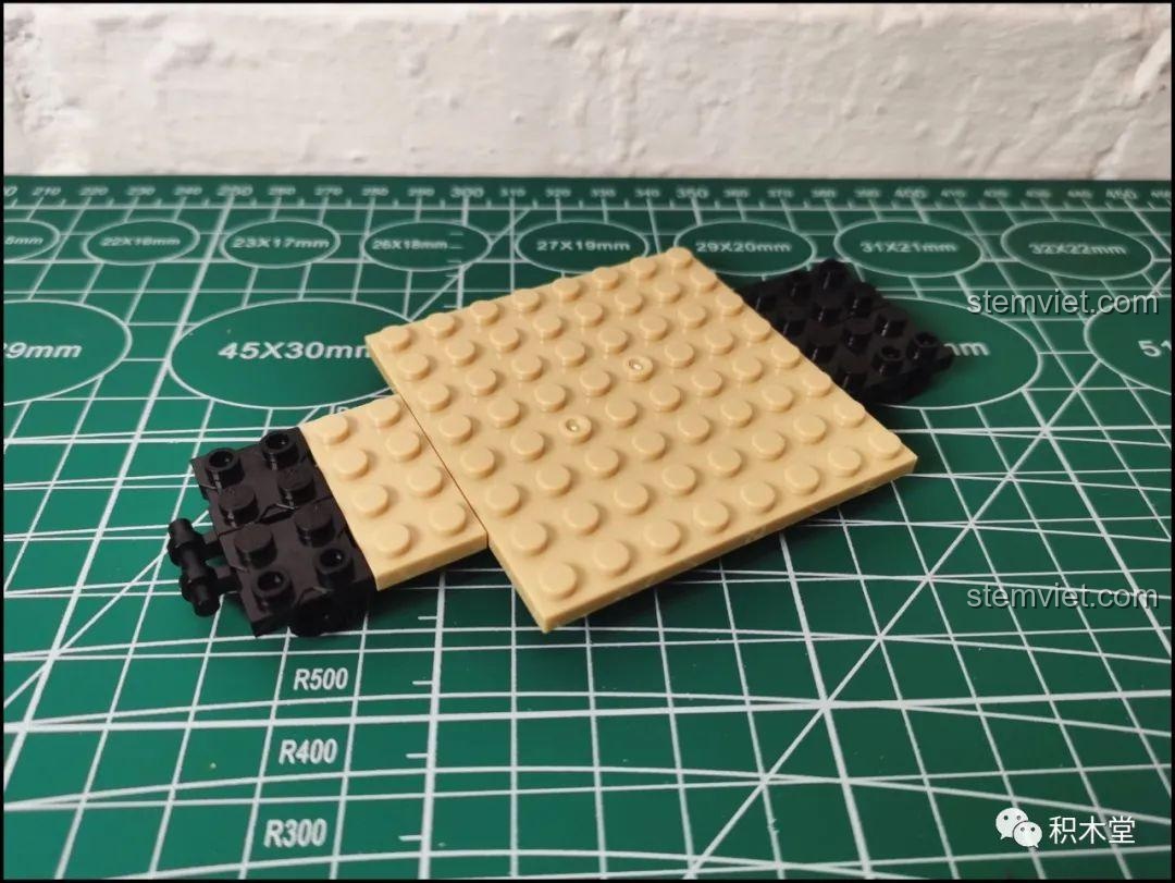 Quá trình lắp ráp phần khung gầm của mô hình Xe bọc thép hạng nhẹ Hummer M38 B0837.