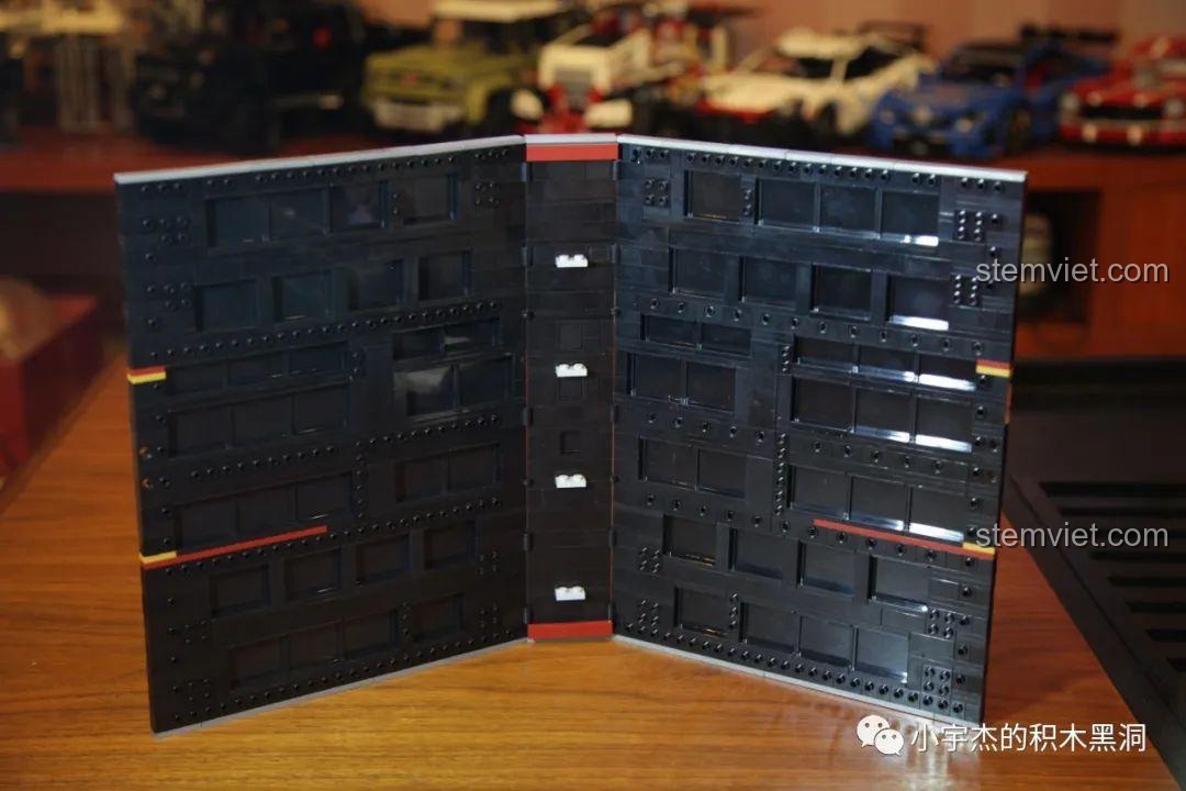 Quá trình lắp ráp phần khung bên trong của Sách trưng bày minifigure Iron Man SY1361.
