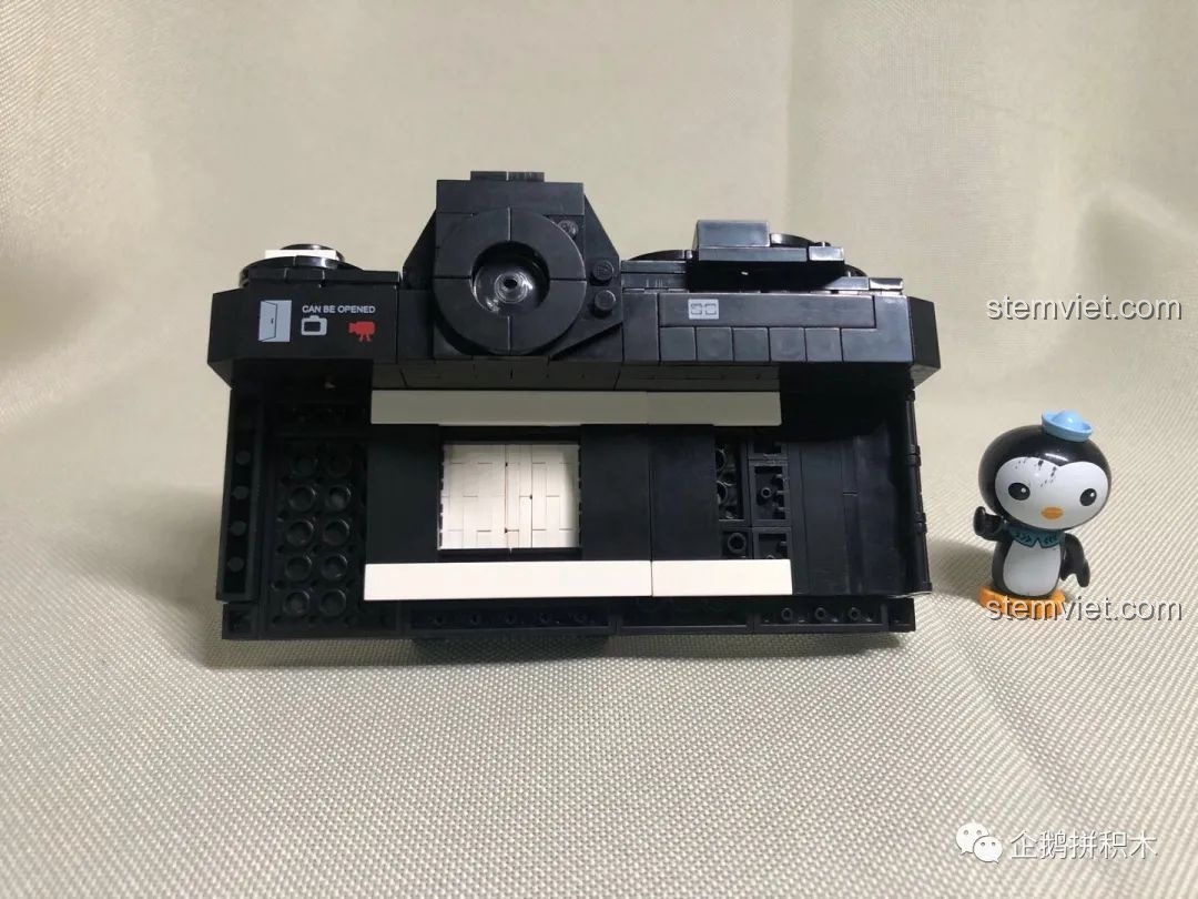 Mô hình Máy Ảnh Kỹ Thuật Số Nekan FY2A LR129 (00844) đã hoàn thiện khoảng 80% phần thân.