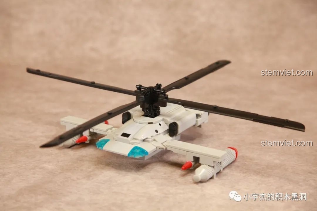 Lắp ráp phần nóc và cơ chế cánh quạt chính cho mô hình trực thăng WOMA C0897, bước cuối cùng và quan trọng.