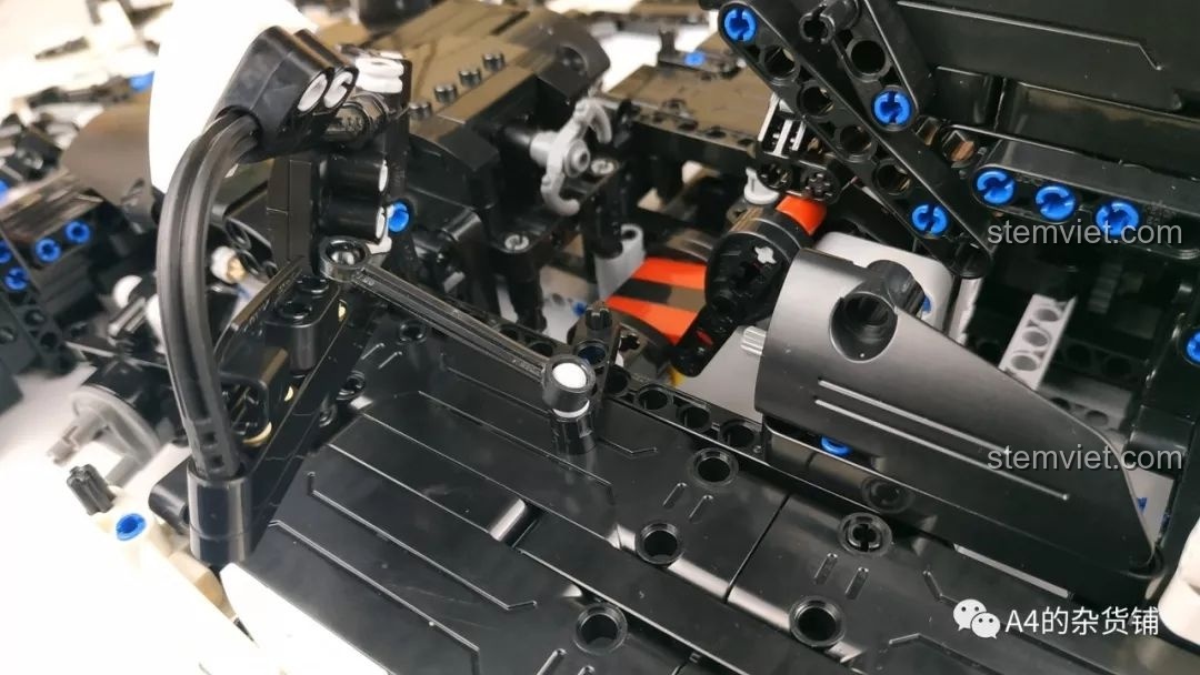 Hướng dẫn lắp ráp các tấm panel bên hông phía trước bánh sau của xe CaDA C61016.