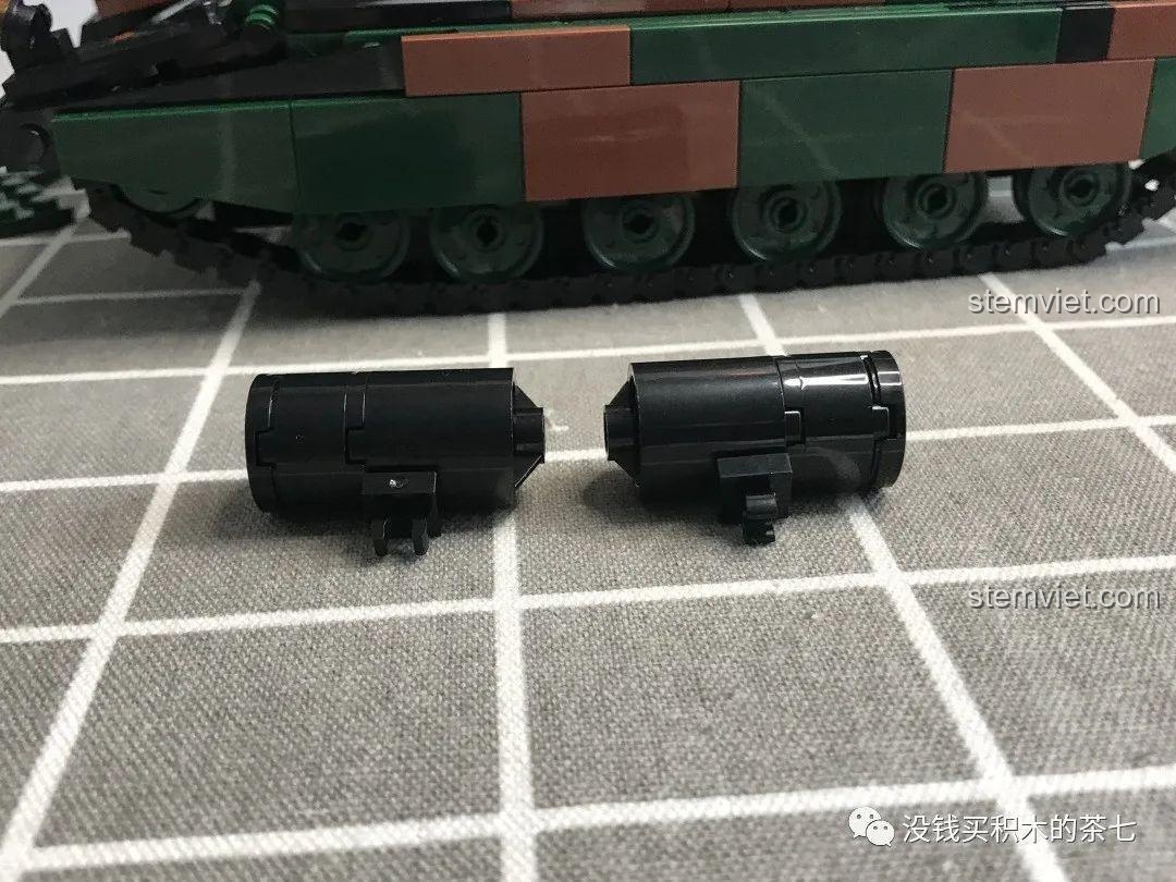 Bắt đầu lắp ráp tháp pháo của bộ lắp ráp JiaZhi Tank 0102 Xe Tăng Chủ Lực Leclerc, với các chi tiết ngụy trang.