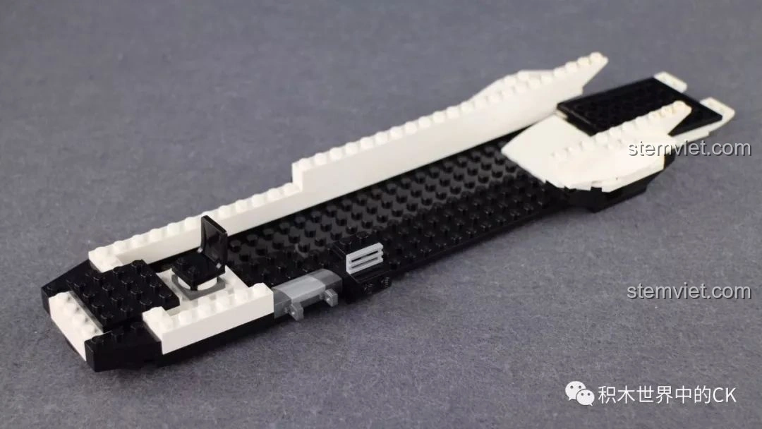 Quá trình lắp ráp bộ Qman 3208 Chiến Dịch Thiên Mạc: Khung cơ bản của trực thăng vận tải quân sự đang dần hình thành.