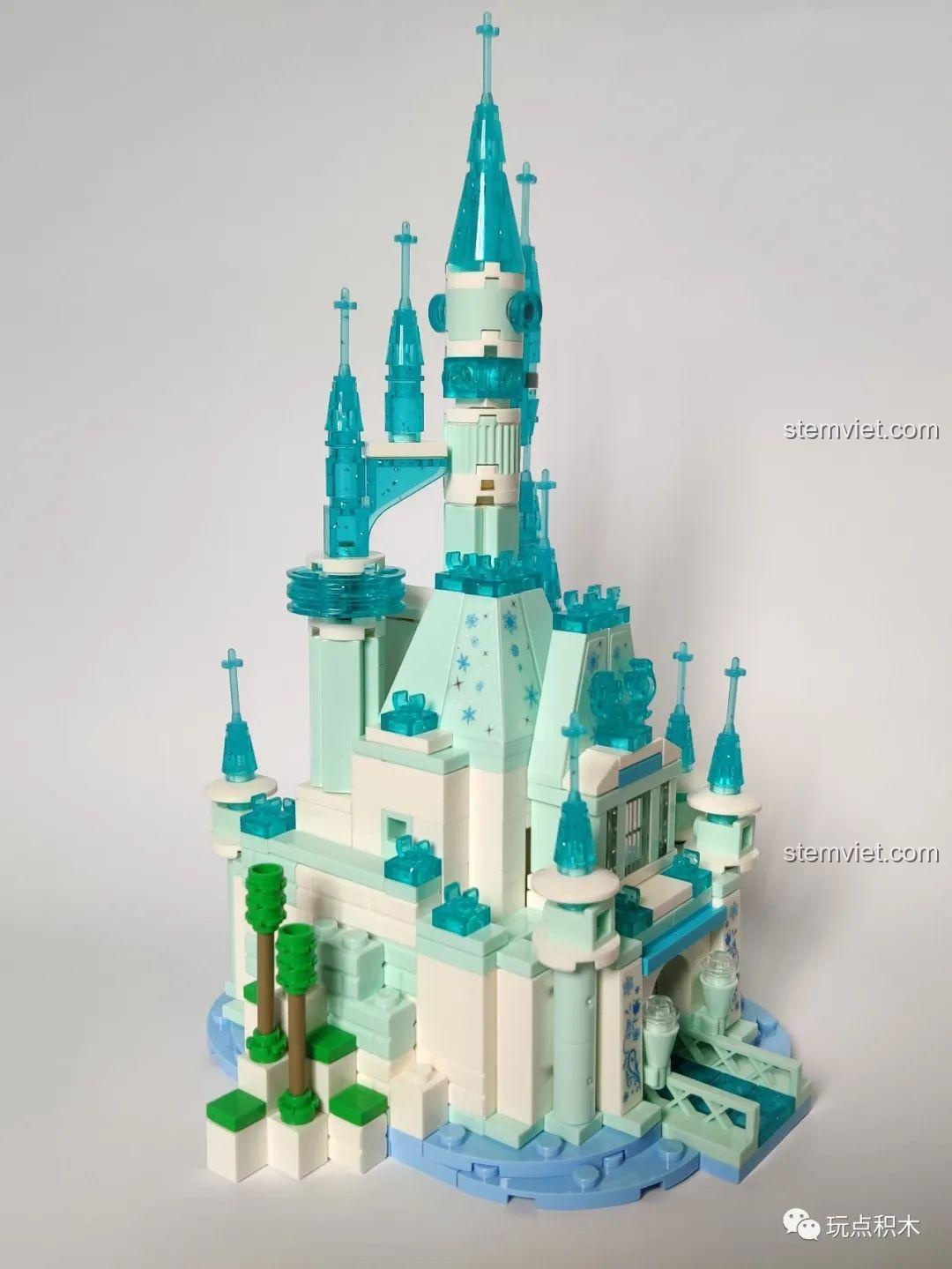 So sánh Lâu Đài Băng Giá Mini S-Girls và Lâu Đài Disney