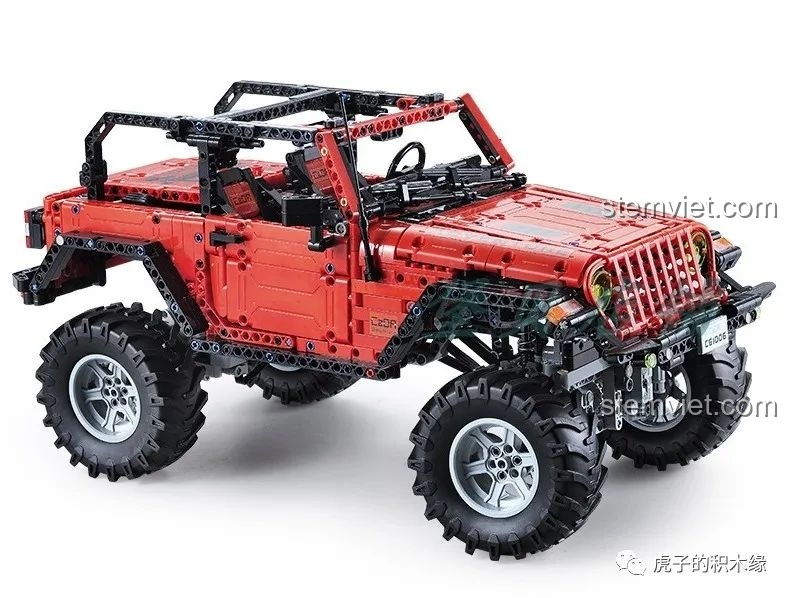 Mô hình xe Jeep Wrangler Rubicon màu đỏ, đối thủ của Leier J902, trong bài đánh giá Leier LE-J902 Jeep Wrangler Rubicon.