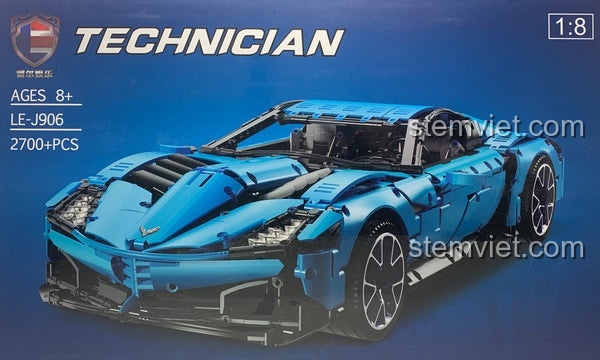 Cận cảnh chi tiết hệ thống 4 ống xả và bộ khuếch tán sau của Xe thể thao Corvette Grand Sport J906.