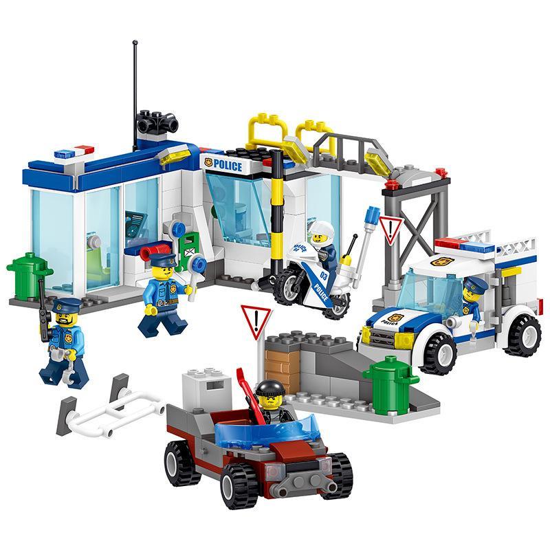 Bộ lắp ghép cảnh sát LELE 28004-1 với trạm chốt chặn, xe cảnh sát và 4 minifigure, đồ chơi mô hình cho bé trai 6-12 tuổi giá tốt