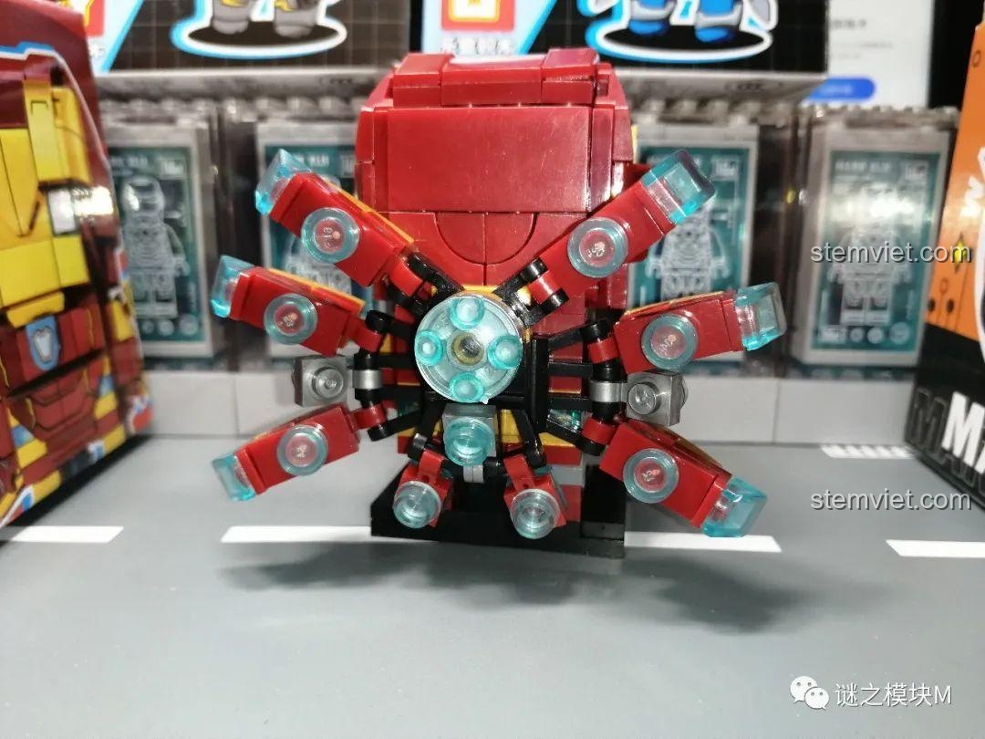 Mô hình Người Sắt Mark LXXXV LeYi Bricks 76063A với bộ đẩy phản lực, bộ xếp hình siêu anh hùng Marvel cho bé trai 6 tuổi.