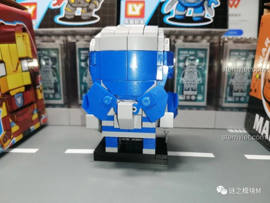 Mô hình Người Sắt Mark XXX LeYi Bricks 76063C nhìn từ phía sau, đồ chơi mô hình Iron Man cho bé trai 6 tuổi.