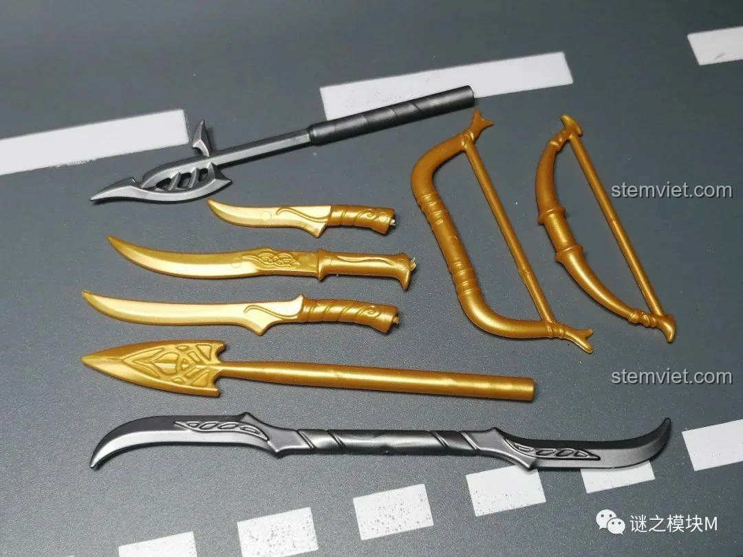 Minifigure KORUIT XP-138 Vệ Binh Suối Nguồn đã lắp ráp, áo giáp bạc và đôi cánh.