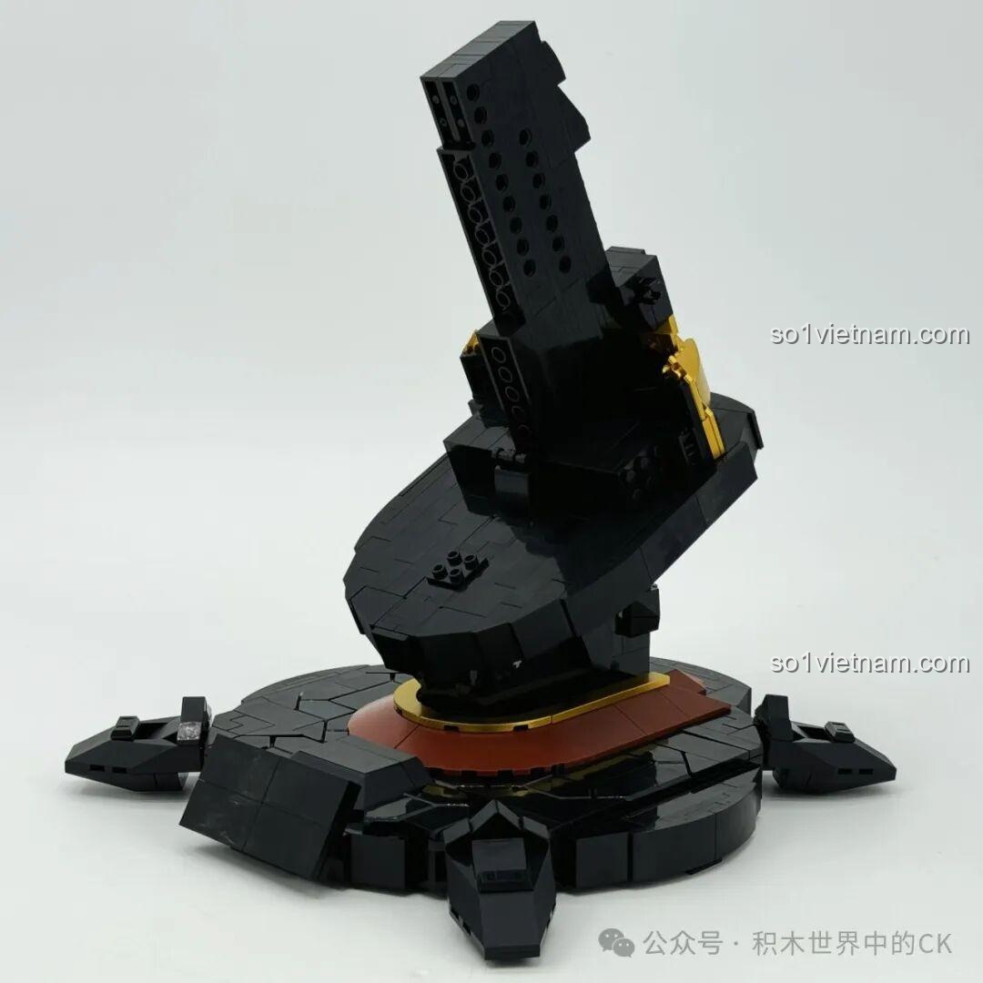 chi tiết mắt rồng của bộ lắp ghép Đầu Rồng Vàng LiNoos LN1011, đồ chơi xây dựng LN1011 cho con trai 14 tuổi, giá bình dân