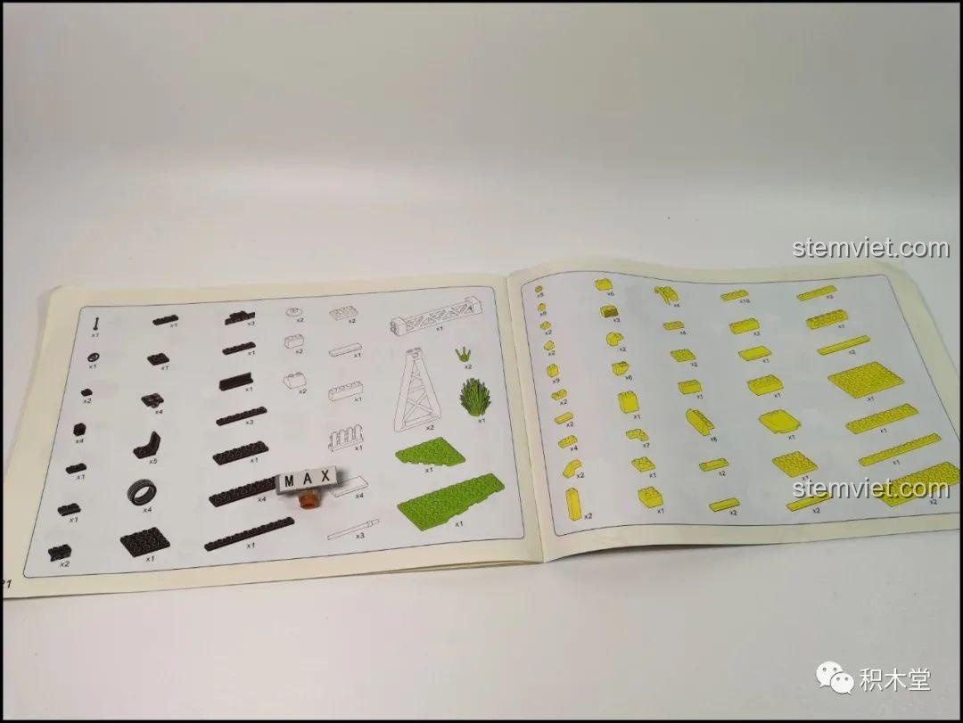 Tấm decal dán của bộ đồ chơi LiNooS LN8006 Snoopy Hội Chợ Đường Phố và Xe Buýt Trường Học, thêm chi tiết sinh động cho mô hình