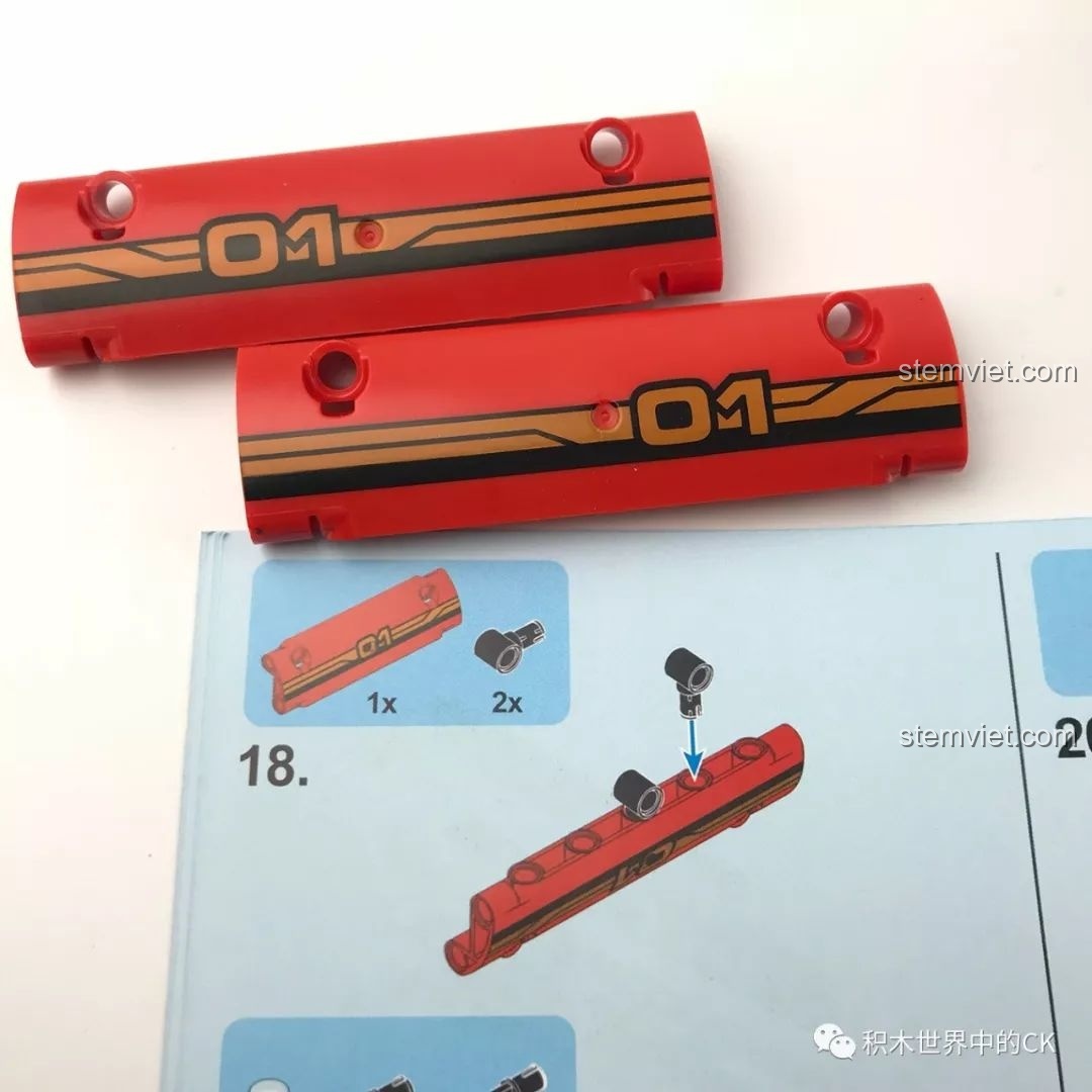 Lỗi in trong sách hướng dẫn của bộ SY 7017, chi tiết in bị ngược so với thực tế.