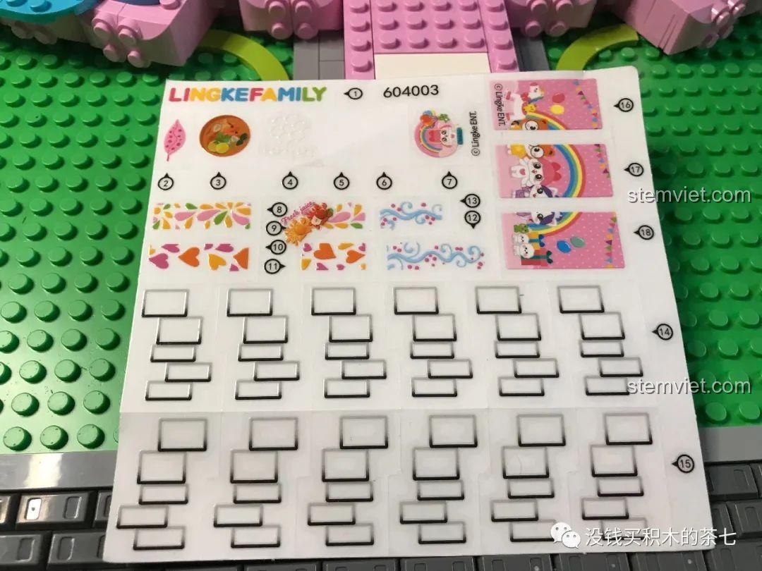 Tờ sticker của bộ SEMBO 604003 bị lỗi, các sticker bị bong ra và dính chồng lên nhau.