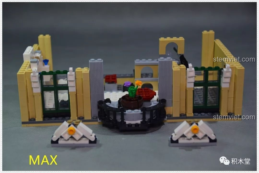 Chi tiết mái vòm và cửa sổ tầng 2 của bộ lắp ghép Zhe Gao QL0922 Trung tâm thương mại Châu Âu.