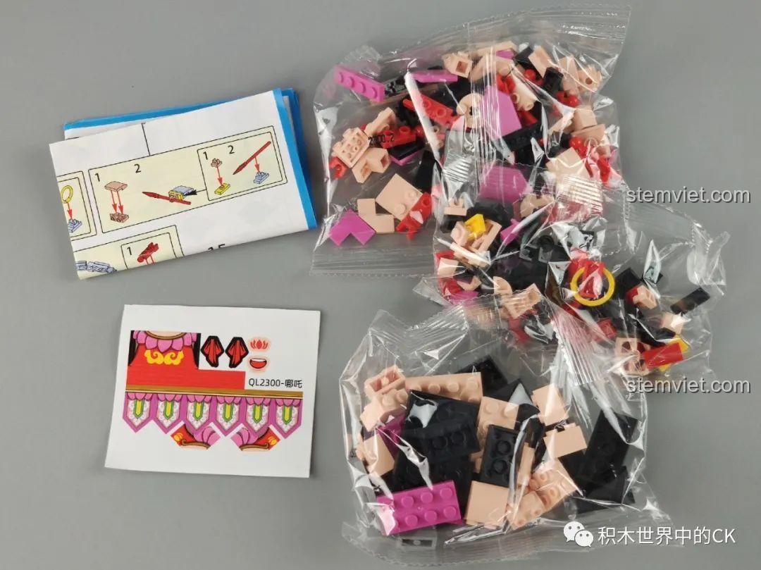 Các túi mảnh ghép và sách hướng dẫn lắp ráp của nhân vật Na Tra, sẵn sàng để bắt đầu.