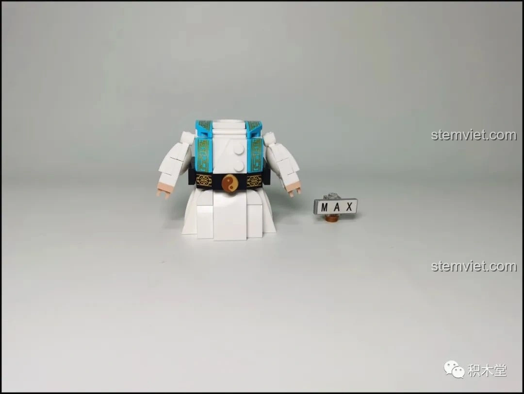 Các mảnh ghép còn thừa sau khi lắp ráp xong mô hình Sluban Q-Bricks Gia Cát Lượng.