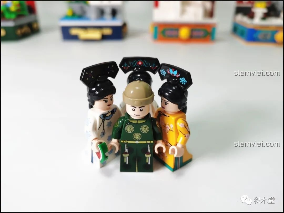 Mặt bên của bốn mô hình lắp ghép Wekki Vườn Thượng Uyển Bốn Mùa