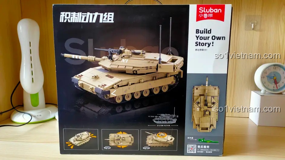 Mặt sau hộp đồ chơi xây dựng Sluban M38-B1022, thể hiện các góc độ và khả năng di chuyển của xe tăng Merkava MK4.