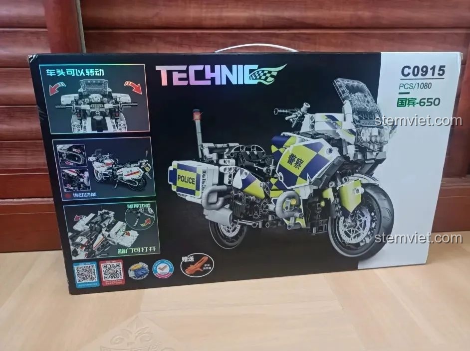 Mặt sau hộp bộ lắp ráp WOMA C0915 Xe mô tô cảnh sát Quốc Bân-650, minh họa các tính năng chuyển động và chi tiết.