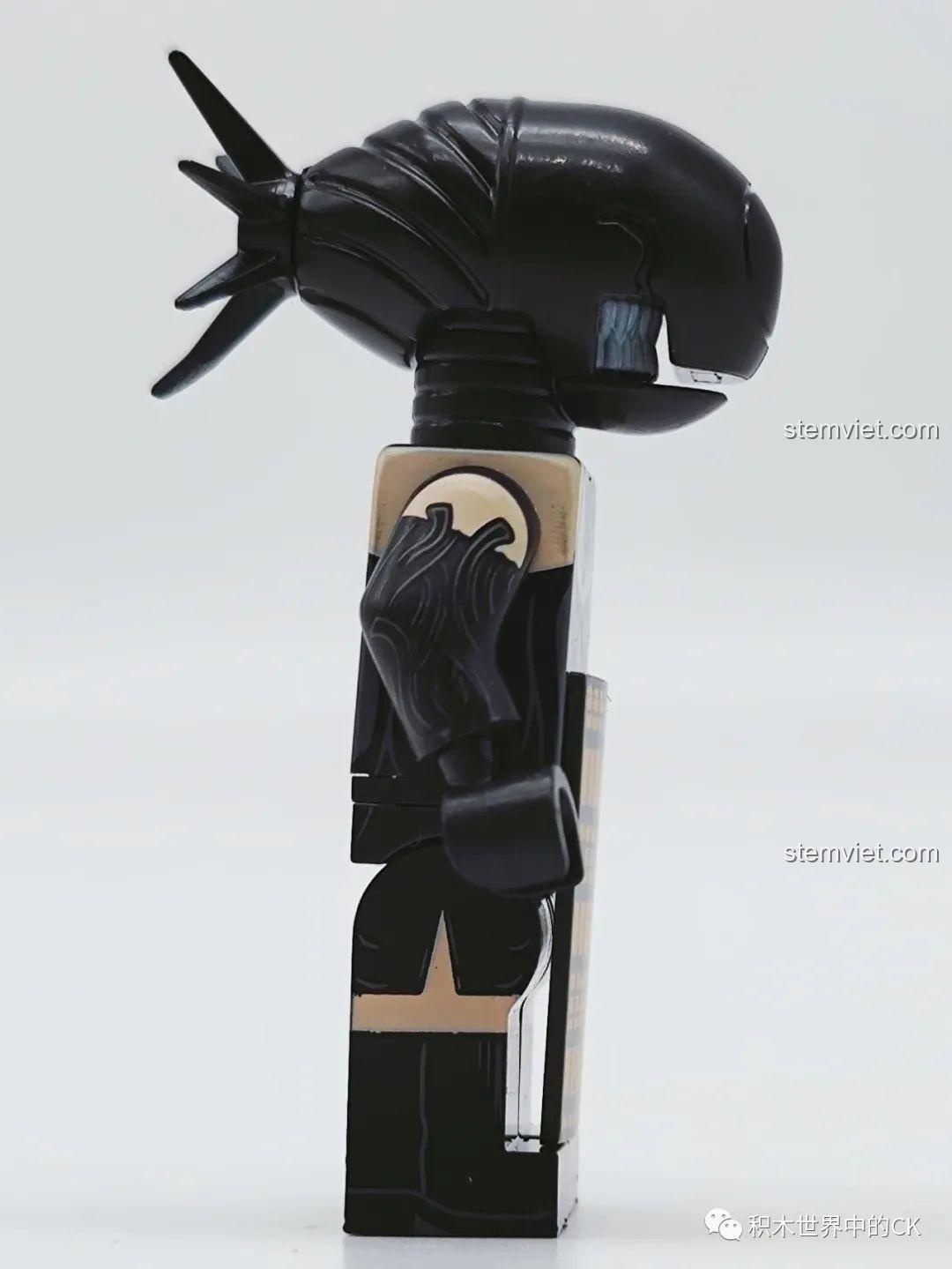 Mặt sau minifigure Makima (XP-515) trong bộ KORUIT KT1067.