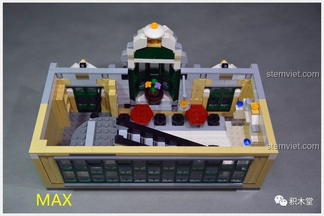 Mặt tiền tầng 2 đã hoàn thiện của bộ lắp ghép Zhe Gao QL0922 Trung tâm thương mại Châu Âu.