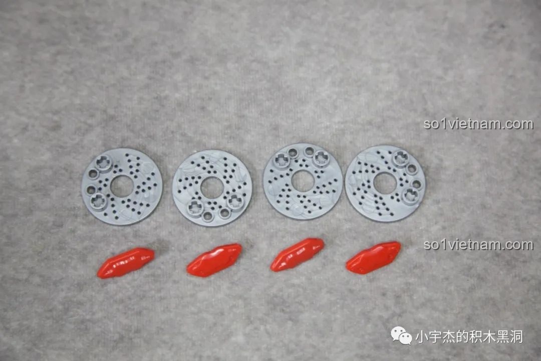 Mặt trước của mô hình PanlosBrick 673002 McLaren Senna GTR, với đèn pha và lưới tản nhiệt.