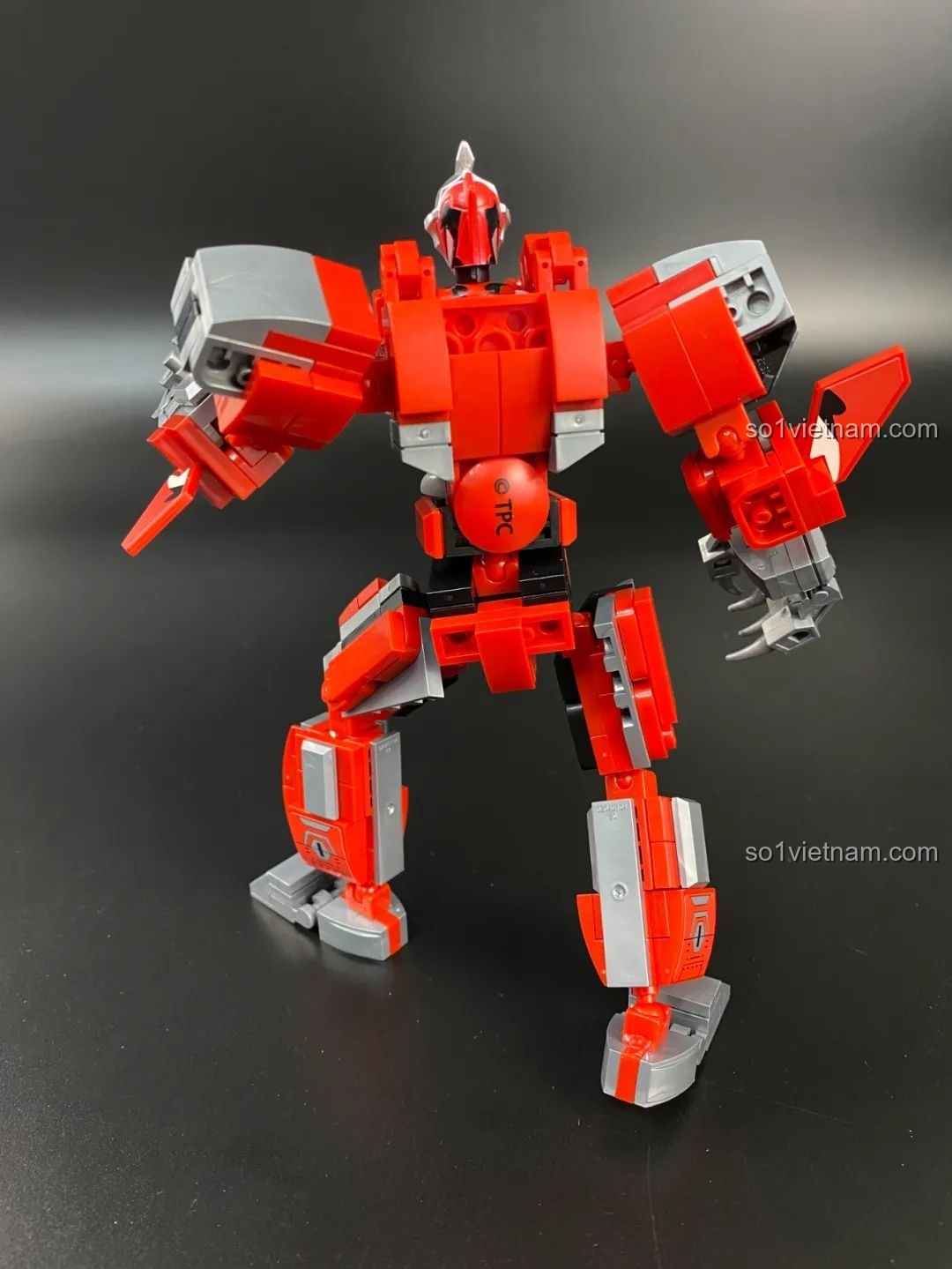 Mô hình Mecha Geed Qman 75047 nhìn từ phía sau, khoe trọn các chi tiết ở lưng và chân.