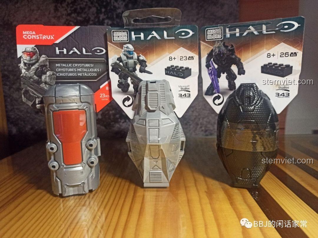 Cận cảnh chi tiết thiết kế của bộ Mega Bloks Halo: Metallic Onyx Covenant Drop Pod.