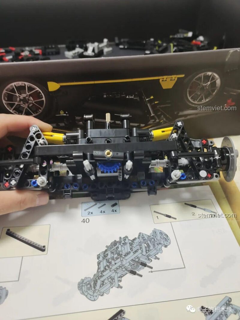 Hệ thống treo và lái trước của Siêu xe Lamborghini Centenario Meteor đang được lắp ráp.