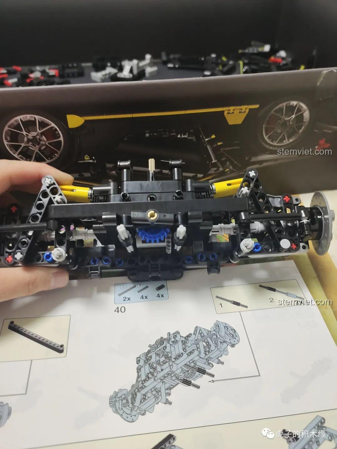 Hệ thống treo và lái trước của Siêu xe Lamborghini Centenario Meteor đang được lắp ráp.
